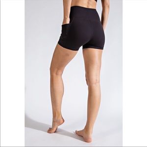 The Kelly 4” Shorts with Pockets